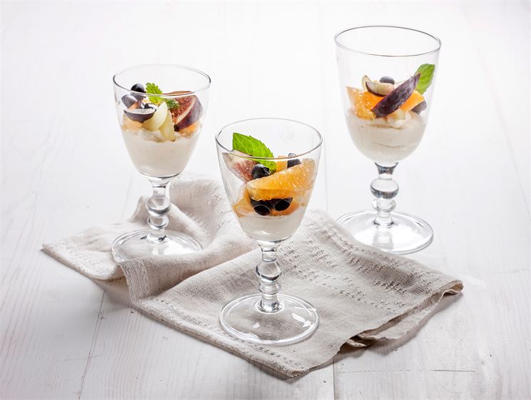 Valkosuklaa hedelmämousse