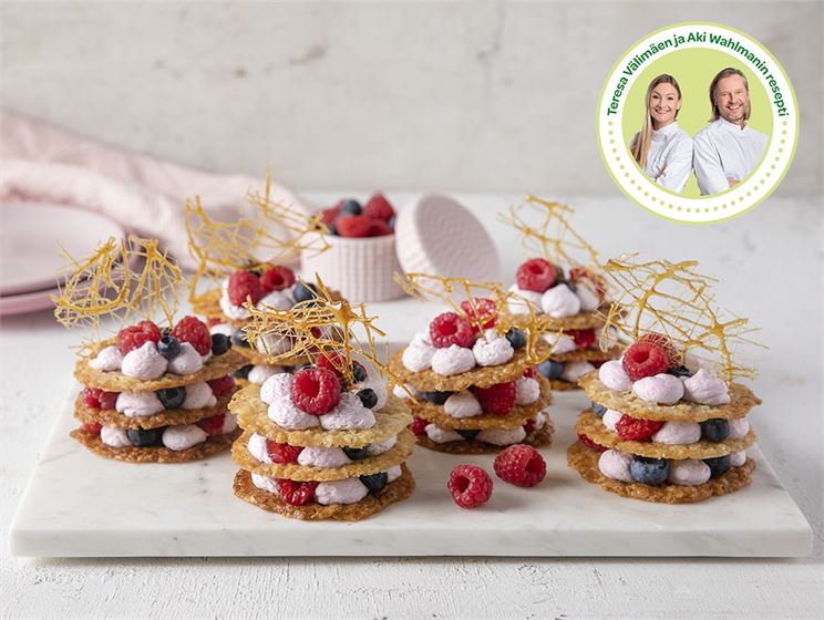 Vegaaniset marja-mille feuille -leivokset