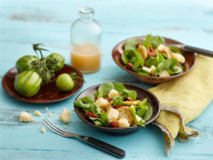 Salaatti "Fried green tomatoes"