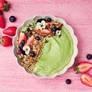 Green smoothie bowl | Valio