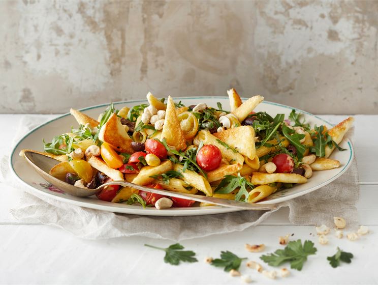 Grillijuusto-pastasalaatti