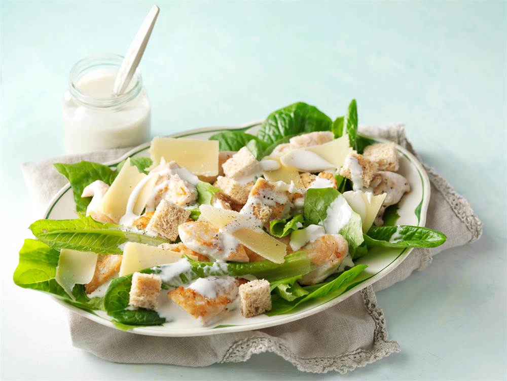 Kanacaesarsalaatti Valio