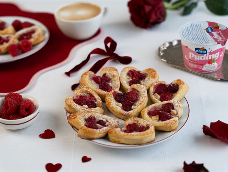 Vaarikate ja valge šokolaadiga krõbedikud